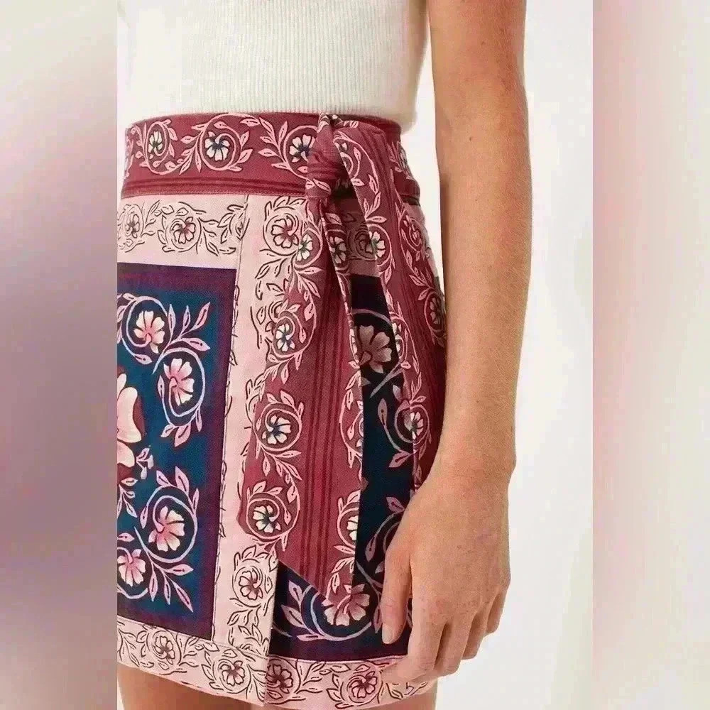 Farm Rio Ainika Charm Overlapped Denim Mini Skirt Size M 28 NWT - Picture 3 of 10